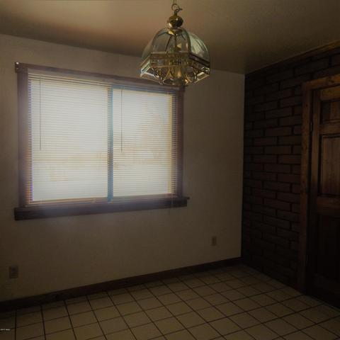 847 E Tori Cir, Springerville, AZ 85938 photo 4