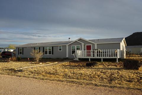 1815 Aztec, Eagar, AZ 85925 photo 1