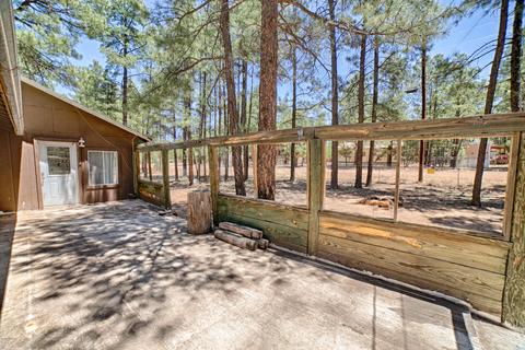 2892 Tracy Rd, Overgaard, AZ 85933 photo 13