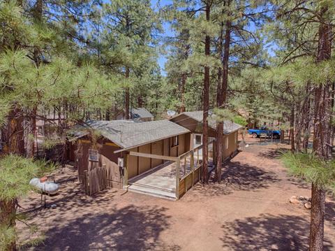 2892 Tracy Rd, Overgaard, AZ 85933 photo 1