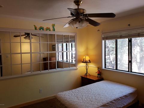 2707 Horseshoe Ct, Overgaard, AZ 85933 photo 11