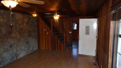 572 E Central Ave, Eagar, AZ 85925 photo 11