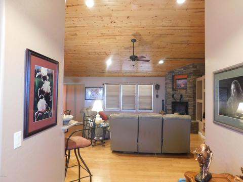 134 Divot Dr, Eagar, AZ 85925 photo 2