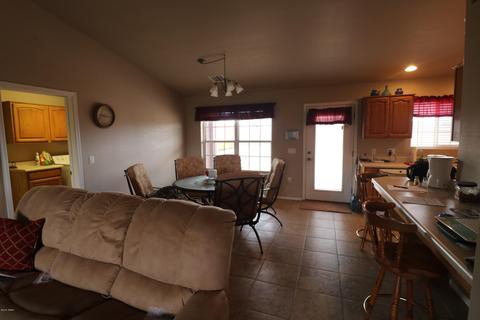 767 E Pebble Ln, Taylor, AZ 85939 photo 6