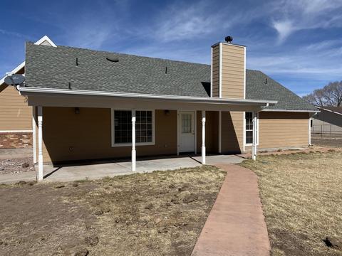 127 E 5th St, Eagar, AZ 85925 photo 4