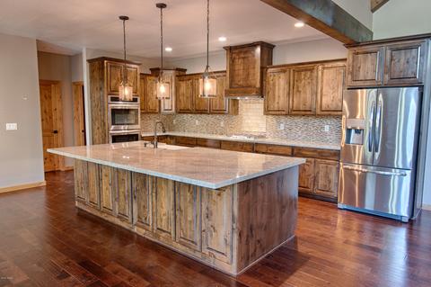 1301 S Jimson Loop, Show Low, AZ 85901 photo 3