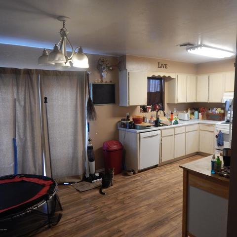 136 S Hamblin St, Eagar, AZ 85925 photo 6