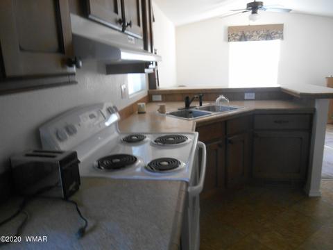 3557 Broken Arrow, Overgaard, AZ 85933 photo 5