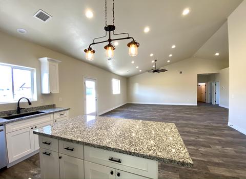 475 W 3rd Ave, Eagar, AZ 85925 photo 9