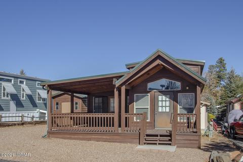 2226 Wrangler Way, Overgaard, AZ 85933 photo 1