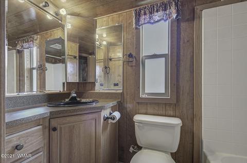 2226 Wrangler Way, Overgaard, AZ 85933 photo 13