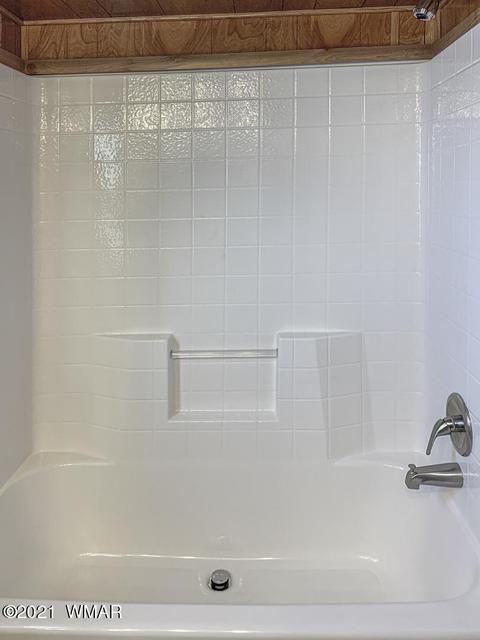 2226 Wrangler Way, Overgaard, AZ 85933 photo 15