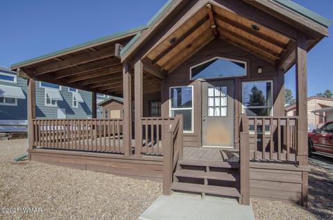 2226 Wrangler Way, Overgaard, AZ 85933 photo 3