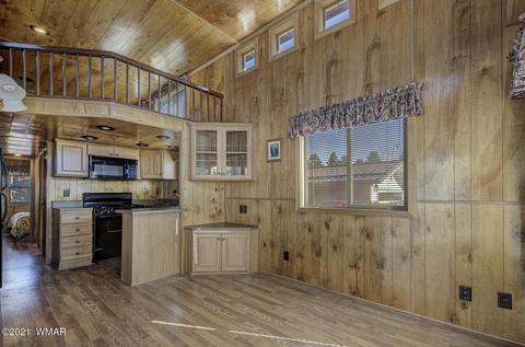 2226 Wrangler Way, Overgaard, AZ 85933 photo 8