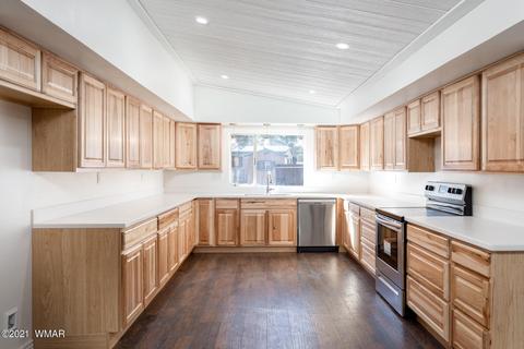 2844 Whispering Winds Dr, Overgaard, AZ 85933 photo 3