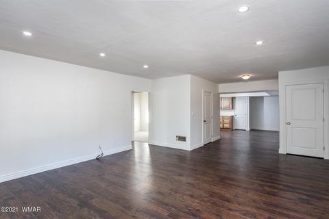 2844 Whispering Winds Dr, Overgaard, AZ 85933 photo 1