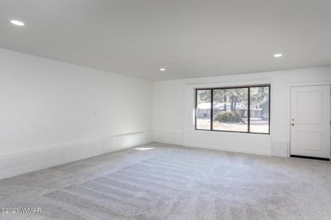2844 Whispering Winds Dr, Overgaard, AZ 85933 photo 4