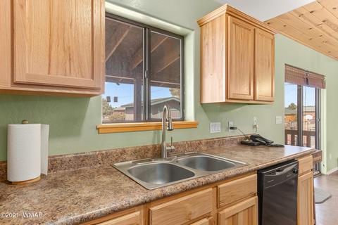 2242 Page Dr, Overgaard, AZ 85933 photo 9