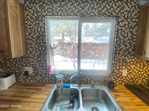 2853 Whispering Winds Dr, Overgaard, AZ 85933 photo 6