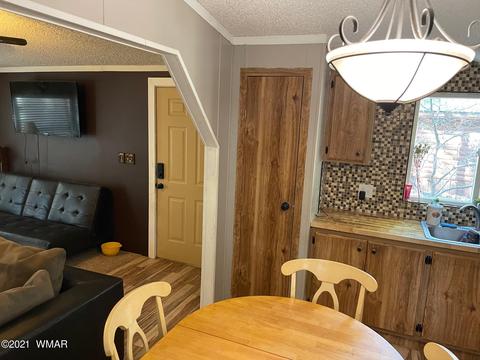 2853 Whispering Winds Dr, Overgaard, AZ 85933 photo 12