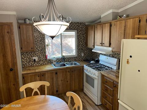 2853 Whispering Winds Dr, Overgaard, AZ 85933 photo 11