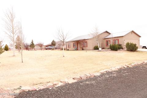 2555 E Walnut Dr, Taylor, AZ 85939 photo 4