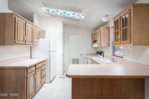 3620 Buckskin Rd, Overgaard, AZ 85933 photo 4