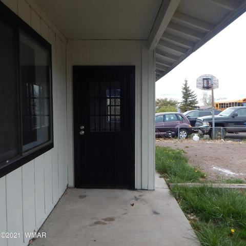 172 S Hamblin St, Eagar, AZ 85925 photo 2