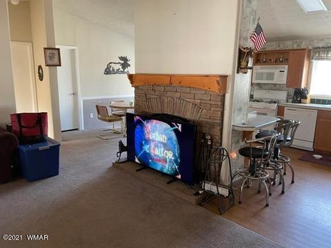 3557 Wildflower Dr, Overgaard, AZ 85933 photo 9