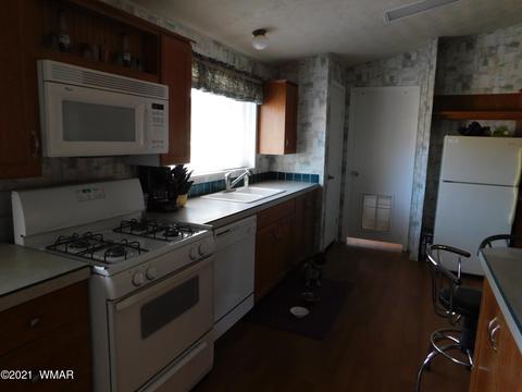 3557 Wildflower Dr, Overgaard, AZ 85933 photo 4