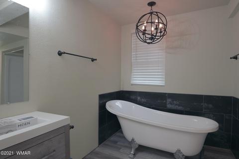 2064 Sagebrush Dr, Overgaard, AZ 85928 photo 4