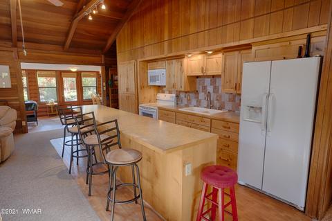 3393 Turkey Run, Overgaard, AZ 85928 photo 7