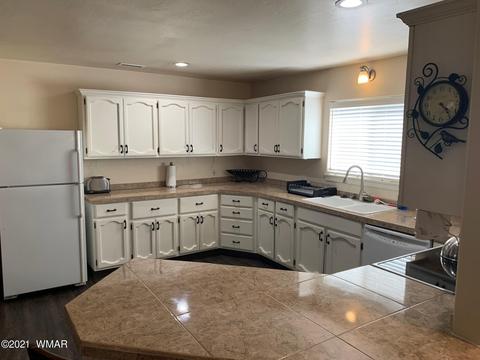 978 S Gary Ave, Eagar, AZ 85925 photo 2
