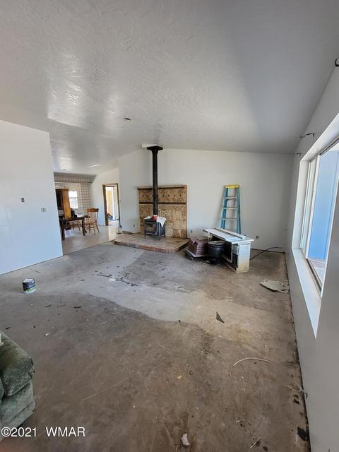 672 S Harless St, Eagar, AZ 85925 photo 2