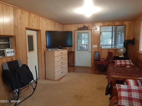 2056 Thousand Pines Dr, Overgaard, AZ 85933 photo 1