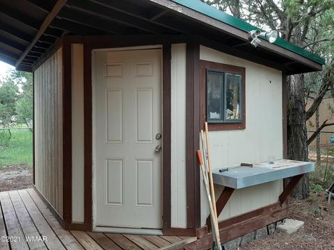 2056 Thousand Pines Dr, Overgaard, AZ 85933 photo 9
