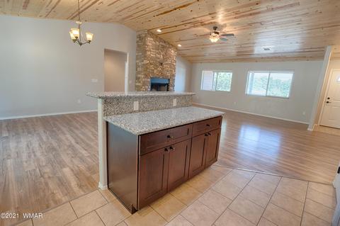 620 Angelas Pl, Show Low, AZ 85901 photo 5