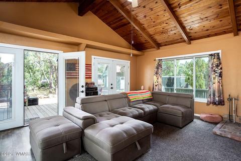 3337 Cedar Dr, Overgaard, AZ 85933 photo 5