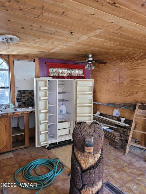 2059 E Chipmunk Xing, Overgaard, AZ 85933 photo 10