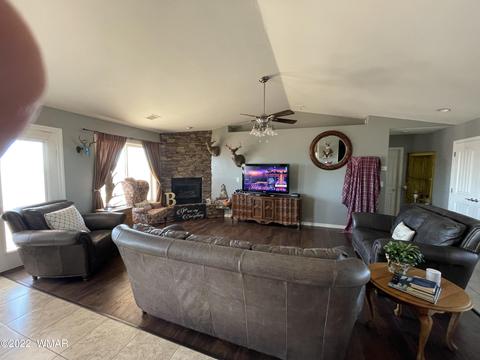 901 E Willow Ln, Taylor, AZ 85939 photo 3