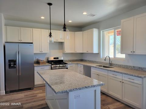 176 N River Rd, Eagar, AZ 85925 photo 3