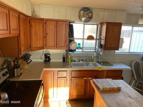 36 S Sheldon Ave, Springerville, AZ 85938 photo 3