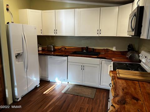 2308 Bison Ranch Trl, Overgaard, AZ 85933 photo 21