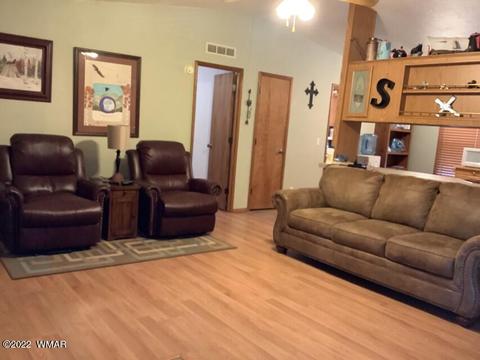 2020 Bird Ln, Overgaard, AZ 85933 photo 12