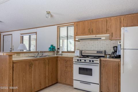 2970 Cozy Cir, Overgaard, AZ 85933 photo 18