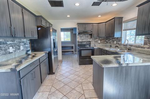 697 S Main St, Snowflake, AZ 85937 photo 6