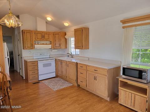 2271 Hanging Tree Ln, Overgaard, AZ 85933 photo 6
