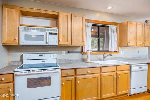 3350 Turkey Run, Overgaard, AZ 85933 photo 16