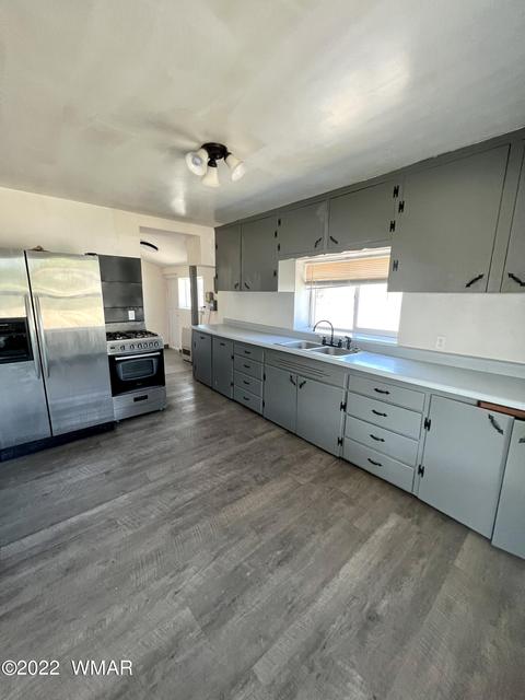 210 S Harless St, Eagar, AZ 85925 photo 4