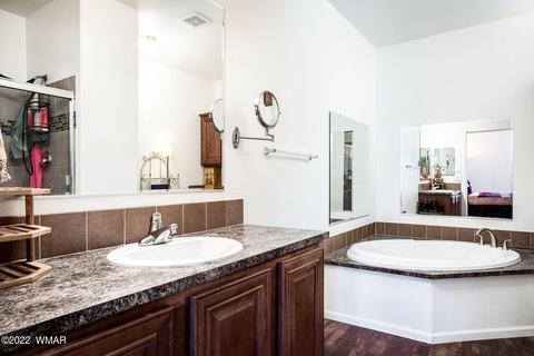 3359 Apache Dr, Overgaard, AZ 85933 photo 16
